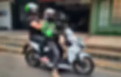 Ilustrasi tarif ojek online naik karena adanya aturan Kemenhub RI.