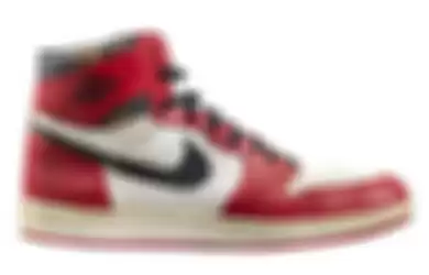 Michael Jordan Original ‘Shattered Backboard’ Nike Air Jordan 1s