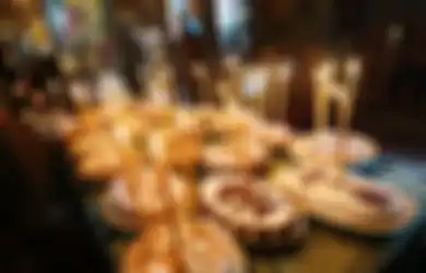 Ritual Buang Sapu Tangan Pelayat, Inilah Tradisi Pemakaman Rusia, Termasuk Makan ‘Koliva’ Makanan Tradisional yang Dimakan Setiap Peringatan Kematian