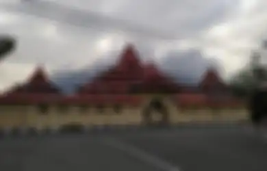 Salah Satu Peninggalan Kerajaan Ternate, Inilah Masjid Sultan Ternate yang Hanya digunakan untuk Salat Jemaah Pria