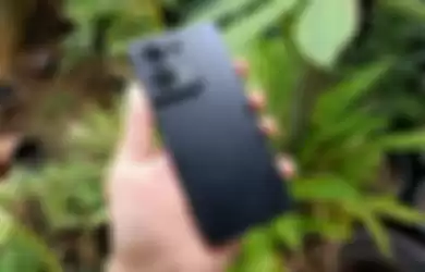 Panel Belakang OPPO Reno8 5G