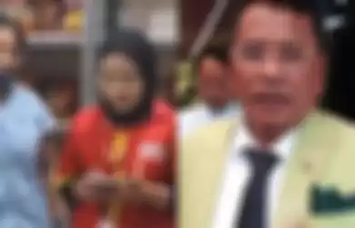 Hotman Paris turun tangan bela pegawai alfamart viral