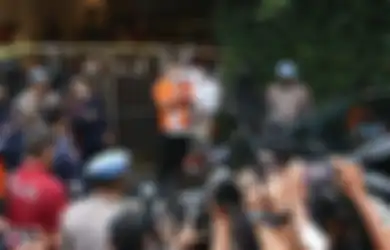 Malah Pamerkan Tas Mewah, Terungkap Ini Harga Tas Mewah yang Ditenteng Putri Candrawathi saat Rekosntruksi Ternyata Harganya Tembus Puluhan Juta, Ini Detailnya