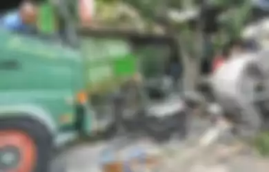 Sopir truk trailer mengaku lakukan kesalahan fatal sebelum kecelakaan maut di Bekasi terjadi. Foto tersangka masih disimpan polisi.