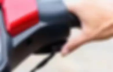 Motor matic injeksi kalau kelar mogok kehabisan bensin, jangan langsung starter