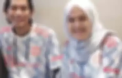 Ini sosok Gus Rifqil Muslim pemilik gelar bergengsi dari kampus mentereng. Dakwah istrinya dihina Eko Kuntadhi. Foto nikahnya beredar.