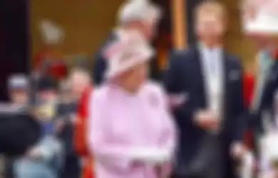 Pangeran Harry dan sang nenek, Ratu Elizabeth II