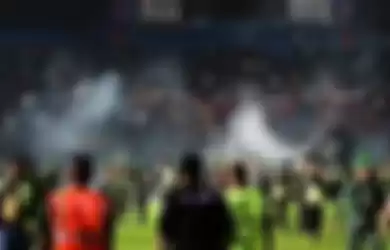 Kerusuhan Kanjuruhan yang terjadi pasca laga Arema FC vs Persebaya Surabaya