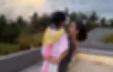 Video Gisel 25 detik viral di TikTok. Namun, istri Gading Marten sengaja posting foto gaya Gempi berlibur di Bali. 