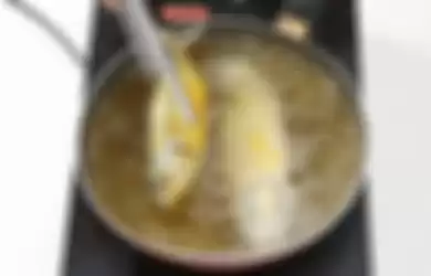 Beginilah cara menggoreng ikan bandeng agar tidak meledak  dengan 3 bahan dapur