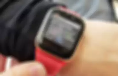 Tampilan fitur pengukur Detak Jantung pada Apple Watch.  
