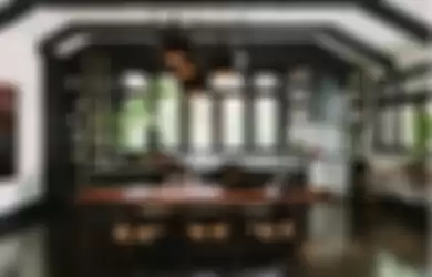 Desain dapur warna hitam sulap tampilan area memasak dari aura kelam jadi estetik. Begini 10 foto hasilnya. 