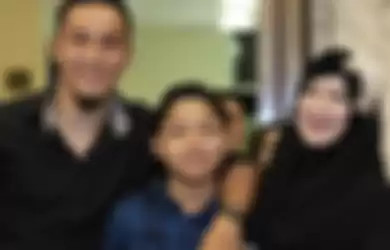 Begini 7 foto kondisi terkini ayah sambung Kiesha Alvaro, Gunawan Dwi Cahyo. Sempat stres karena harus pakai alat bantu ini.