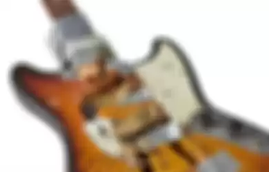 Gitar Fender Mustang 1973 yang diancurin Kurt Cobain laku Rp 7,5 miliar!