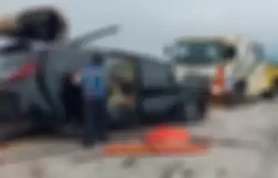 Toyota Alphard alami kecelakaan di jalan tol kawasan Boyolali, Jawa Tengah