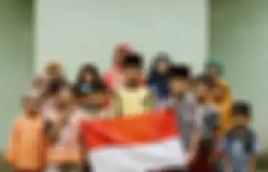 Sebutkan Contoh Perilaku Positif yang Menunjukkan Taat Norma dan Kesepakatan?