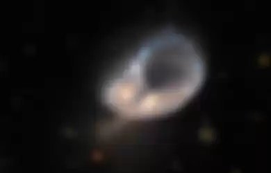 Teleskop Hubble mengangkap gambar tabrakan antar Galaxy Arp Madore 4117-391