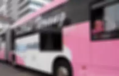 Bus Transjakarta khusus wanita atau bus pink, tambah armada baru  