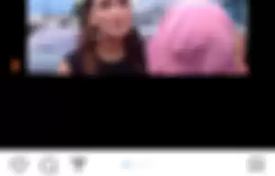 Video lawas Luna Maya saat komentari kedekatan Syahrini dan Reino Barack viral lagi.