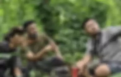 Alprih Priyono mantan asisten Panji Petualang jadi korban ular king cobra yang kaget karena ulah warga. Foto jenazahnya viral.