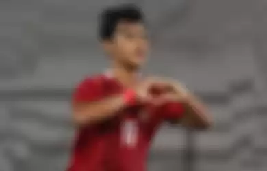 Pada laga kandang Piala AFF 2022, sosok pemain timnas Pratama Arhan diduga tidak turun membela Timnas Indonesia melawan Timnas Kamboja.