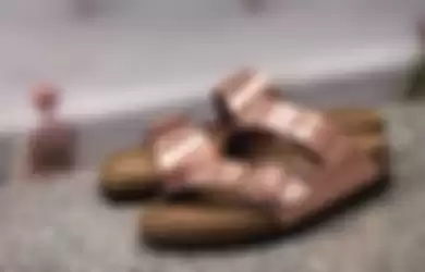 Sandal minimalis