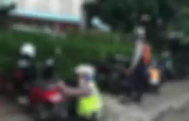 Petugas gabungan raia parkir liar di kawasan Jakarta Barat