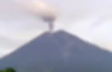 Saat Seisi Dunia Fokus Gempa Turki, Status Gunung Merapi dan Gunung Semeru Naik Jadi Siaga