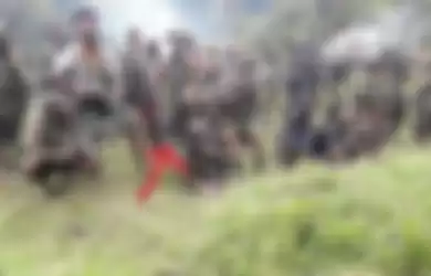 Egianus Kogoya bersama anggota KKB Papua yang kerap menebarkan teror kepada warga pegunungan. 