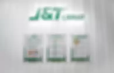 J&T Cargo beri diskon 30 persen bagi konsumen yang ingin mengirim barang di IIMS 2023.