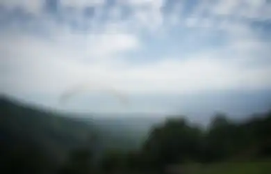 Desa Wayu, Surga Paralayang dengan Pemandangan yang Sangat Indah