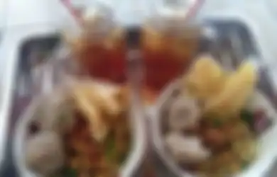 Viral Ibu-ibu Bilang Tidak Boleh Minus Es Teh Setelah Makan Bakso, Memangnya Kenapa?