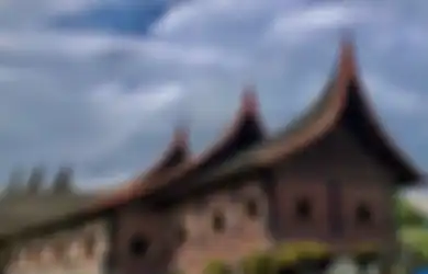 Kerajaan Pagaruyung, Keragaman dan Keunikan dalam Tradisi Minangkabau