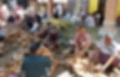 Inilah Kegiatan Gotong Royong yang Dilakukan Tradisi Ngayah di Bali
