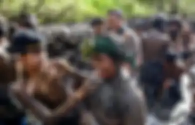 Bagaimana Sikap Serta Tindakan yang Harus Dilakukan Generasi Muda dalam Melestarikan Tradisi Lokal yang Begitu Beragam?