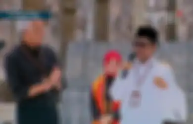 Akhirnya, Mahfud MD Pakai Baju Putih Yang Dijahitnya 5 Tahun Lalu Saat Daftar Pilpres 2024