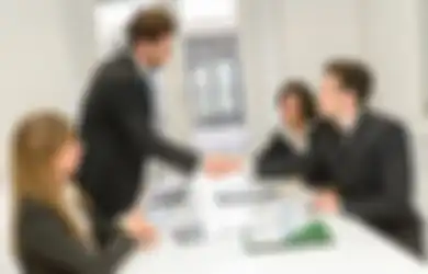 Mengapa Penting untuk Menghindari Penggunaan Kata-kata Negatif dalam Komunikasi Verbal Bisnis?
