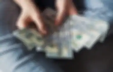 Pemilik 4 Weton Ini Dikenal Borosnya Bukan Main, Tapi Tidak Pernah Kehabisan Uang
