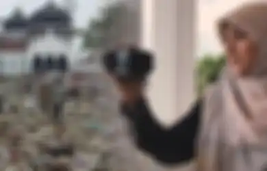 Dari Lantai 2 Rumahnya, Cut Putri Merekam Detik-detik Gelombang Tsunami 30 Meter Menggulung Aceh Pada 2004 Lalu