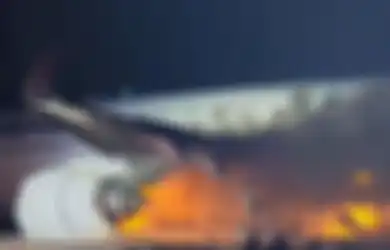 Benar-benar Heroik, Begini Cara Kru Japan Airlines Selamatkan 379 Nyawa Dalam Waktu 90 Detik Padahal Pesawat Hangus