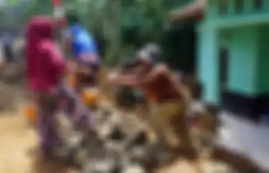 Apa Penyebab Memudarnya Kegiatan Gotong Royong di Era Milenial saat Ini?
