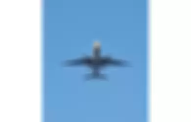 Foto pesawat dengan kemampuan 30x zoom di Galaxy S24 Ultra