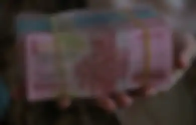 Inilah 10 Arti Mimpi Dikasih Uang Kertas Menurut Primbon Jawa