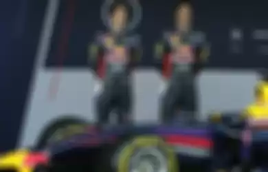Ricciardo Senang Vettel Meradang