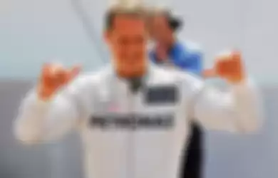 Schumacher Coba Bangkit Dari Komanya