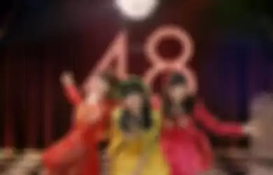 Kyary Pamyu Pamyu AKB48 SKE48 Sumbang Lagu untuk Just Dance