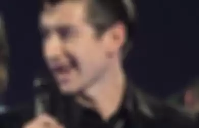 Arctic Monkeys Berjaya di NME Awards 2014