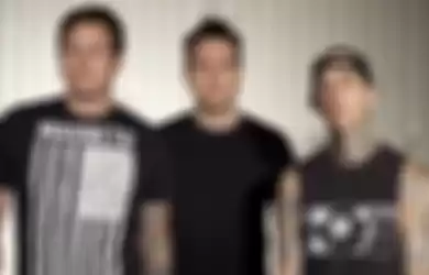 Blink 182 Pamer Foto Demo Lagu Baru