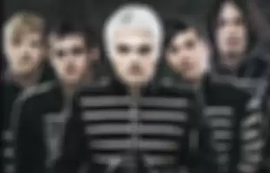 Alunan Piano The Black Parade Iringi Perpisahan My Chemical Romance