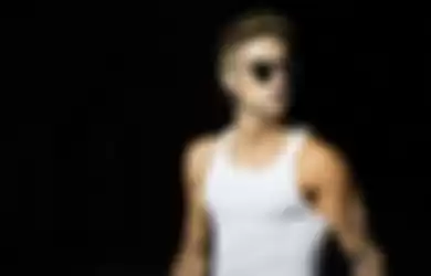 Tersebar Video 15 Detik Justin Bieber Sleeping with Girl in Brasil